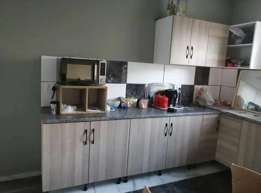 3 Bedroom Property for Sale in Louwville Western Cape